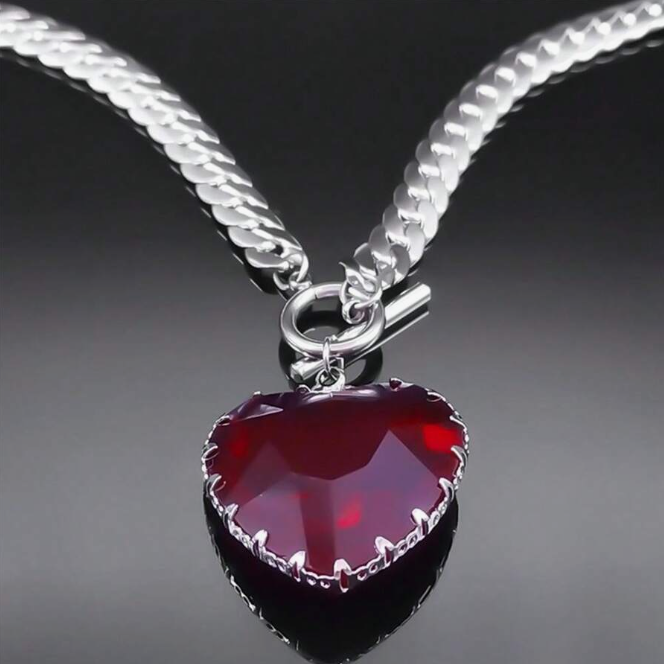 Heart Glass Pendant Choker