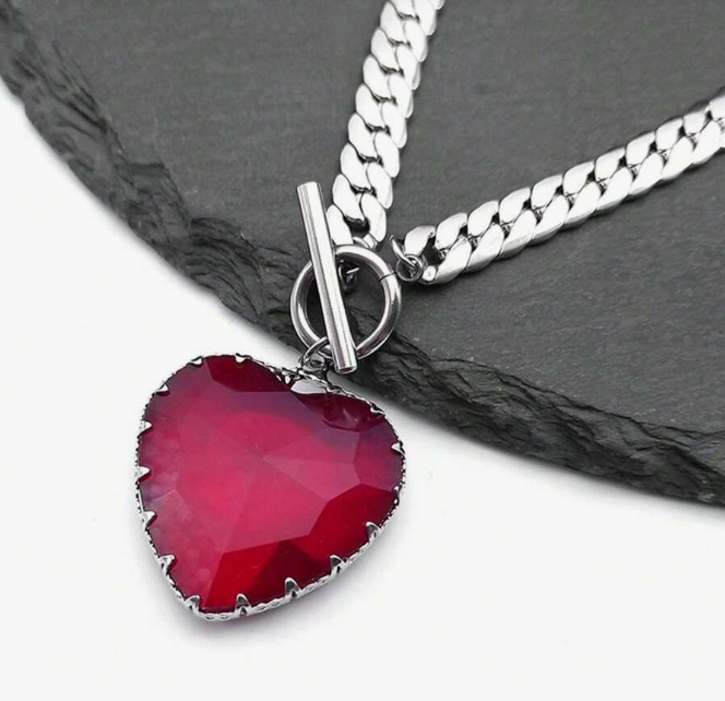 Heart Glass Pendant Choker