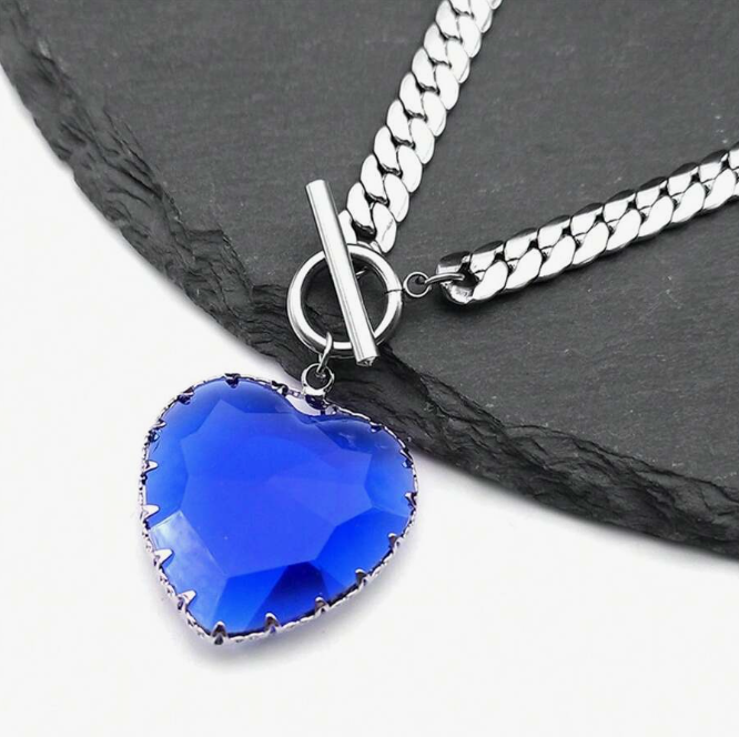 Heart Glass Pendant Choker
